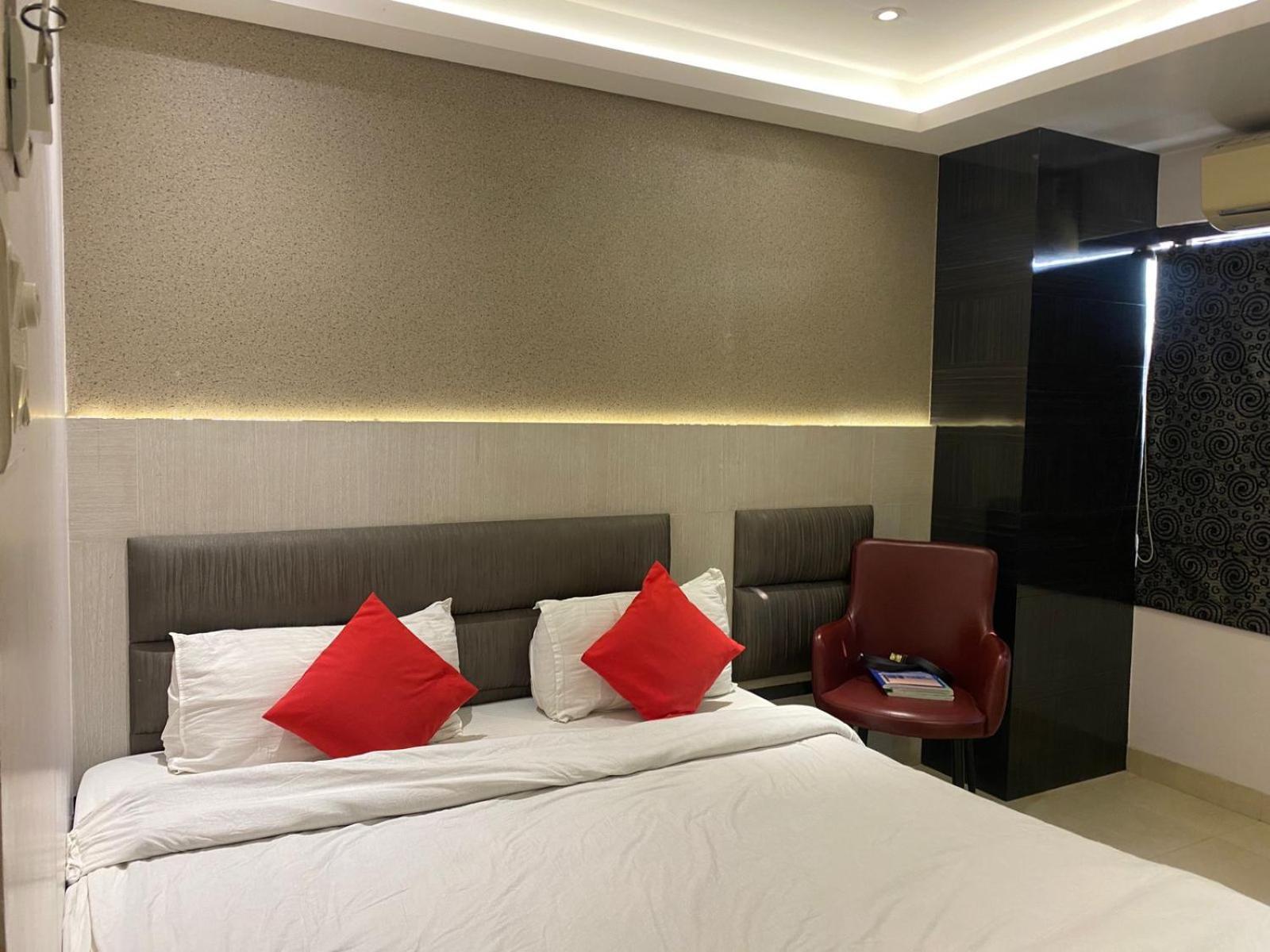 Hotel Royal Cottage Kanpur Bagian luar foto